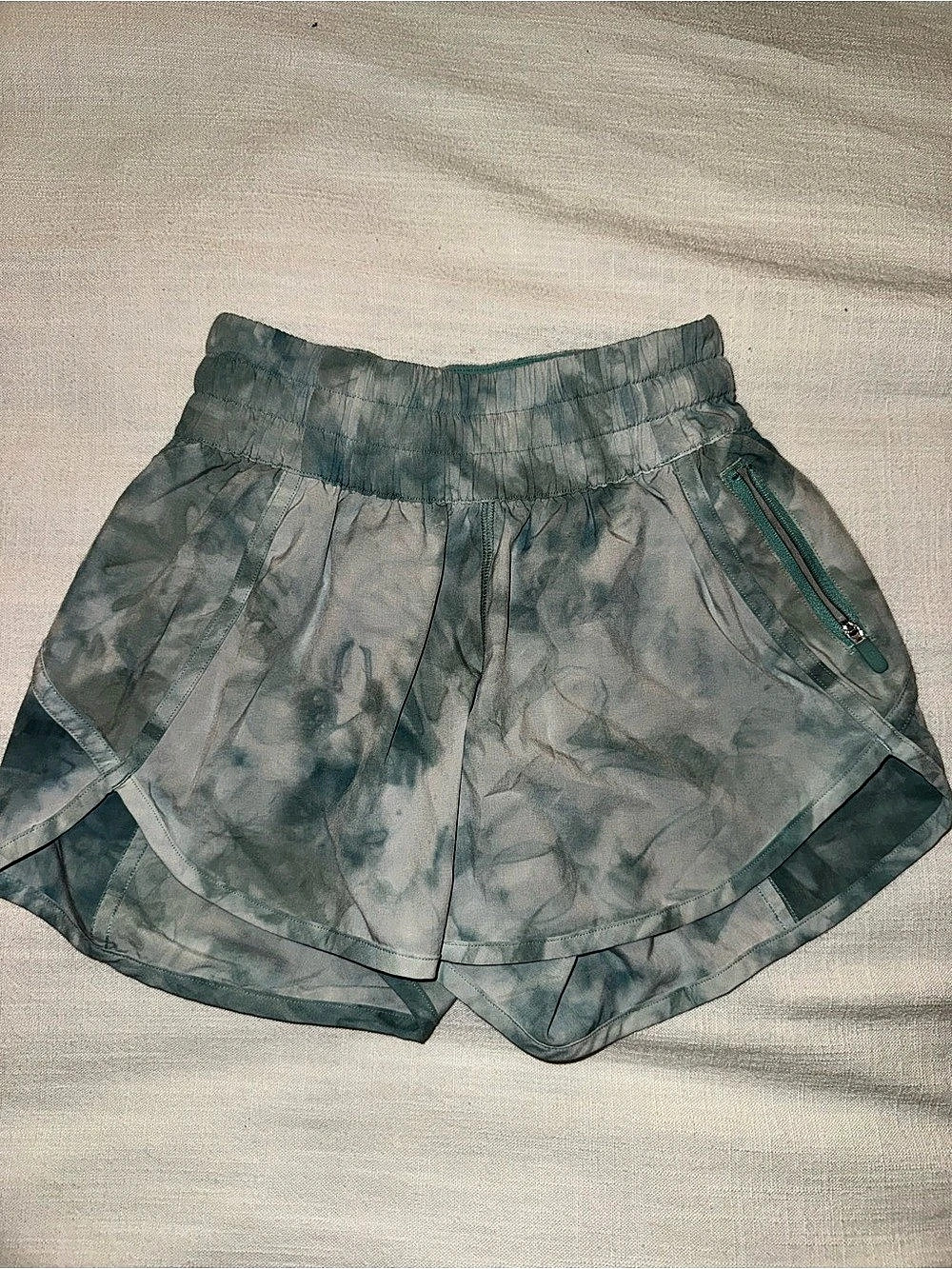 lululemon Tracker Short V *4" (Diamond Dye White Washed Marsh Green) Athletic si